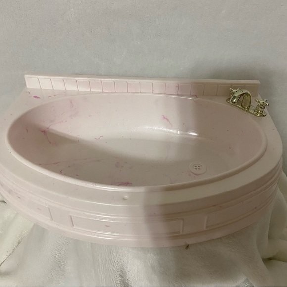 VTG 1996 Barbie Bathroom White Pink Marble Bath Tub Replacement for dollhouse - Picture 1 of 4